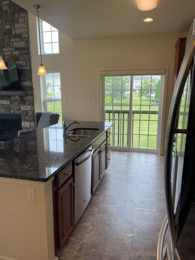Building Photo - COMING SOON - HYETTS CROSSING