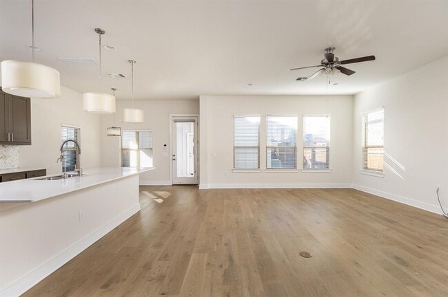 Building Photo - 2401 McBee St