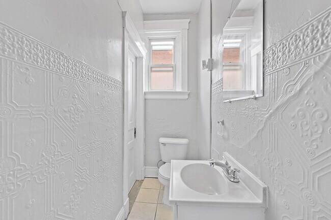 Building Photo - 60 W McMillan St