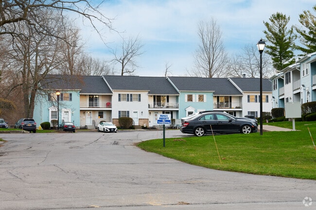 Building Photo - Southfield Apartments