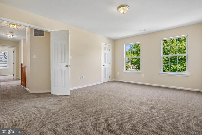 Building Photo - 14677 Cloverdale Rd
