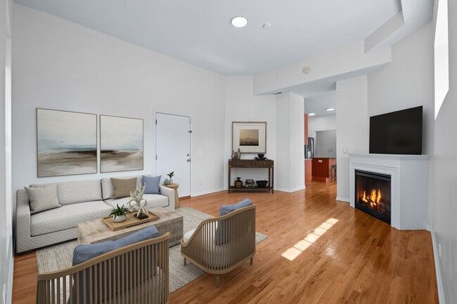 Building Photo - 4545 S Drexel Blvd