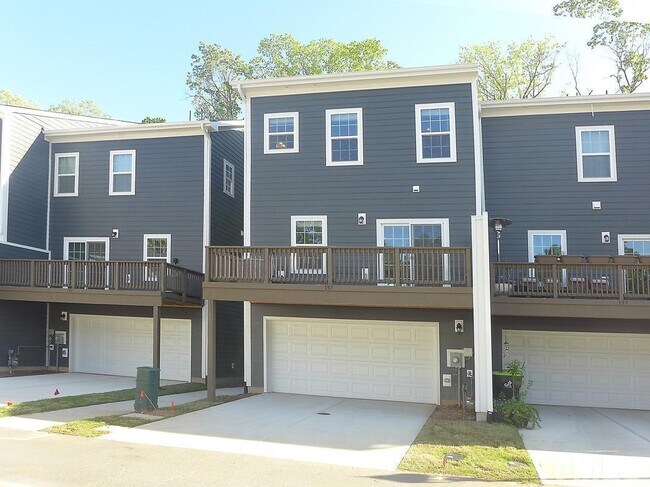 Building Photo - 137 Callowhill Ln