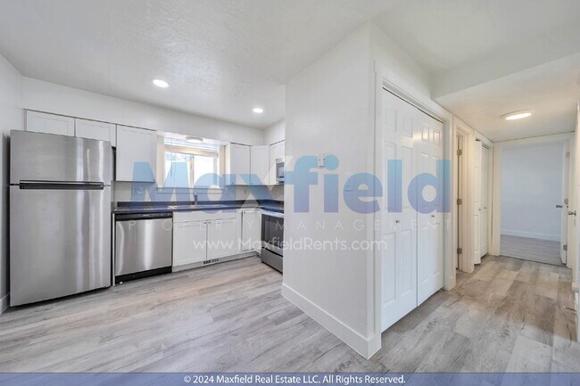 Building Photo - North Salt Lake 2 BD 1 BA - $500.00 Security Deposit OAC -Brookside Lofts Unit 18