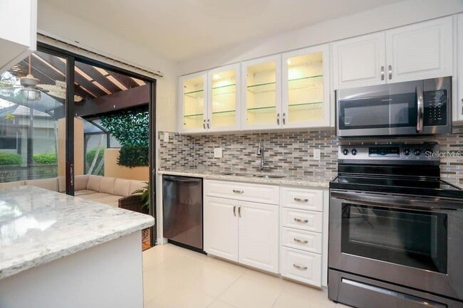 Building Photo - 5319 Myrtle Wood