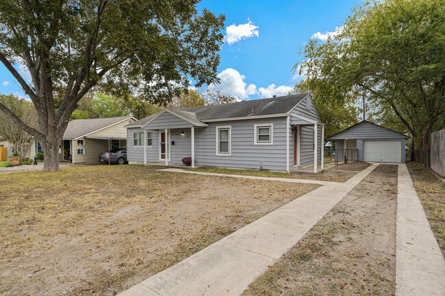 Building Photo - 3938 S Walters St