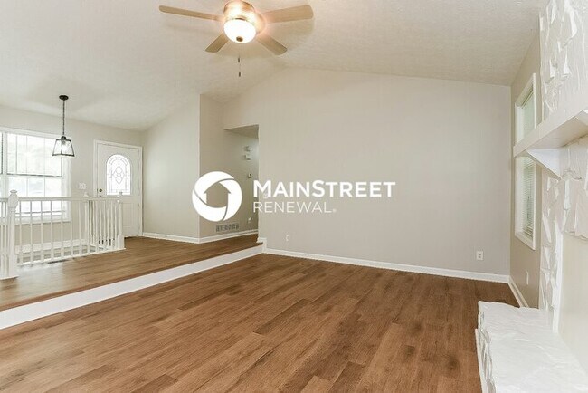 Building Photo - 4 Bedroom Pet-Friendly Home in Marietta, GA with Main Street Renewal