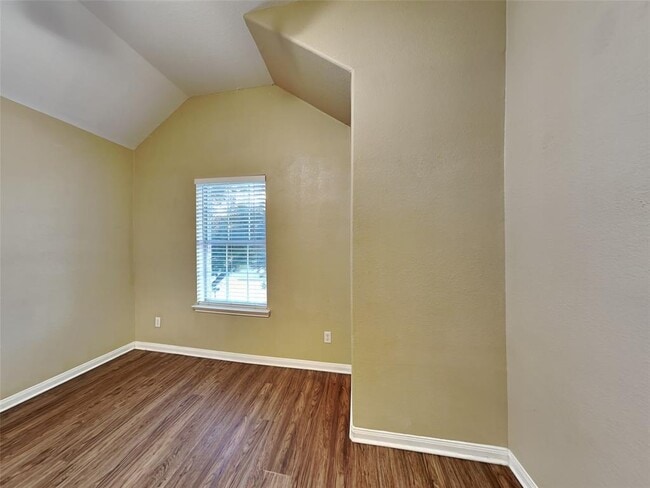 Building Photo - 3906 E Lindbergh Ct