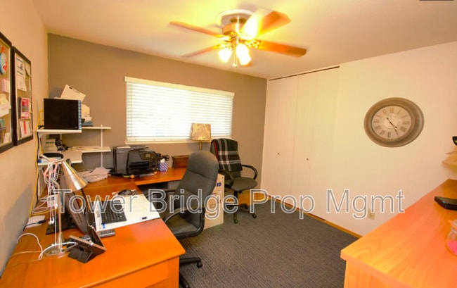 Building Photo - 5680 Reinhold St