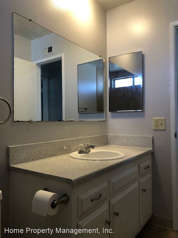 Building Photo - 16541 Kellog Cir