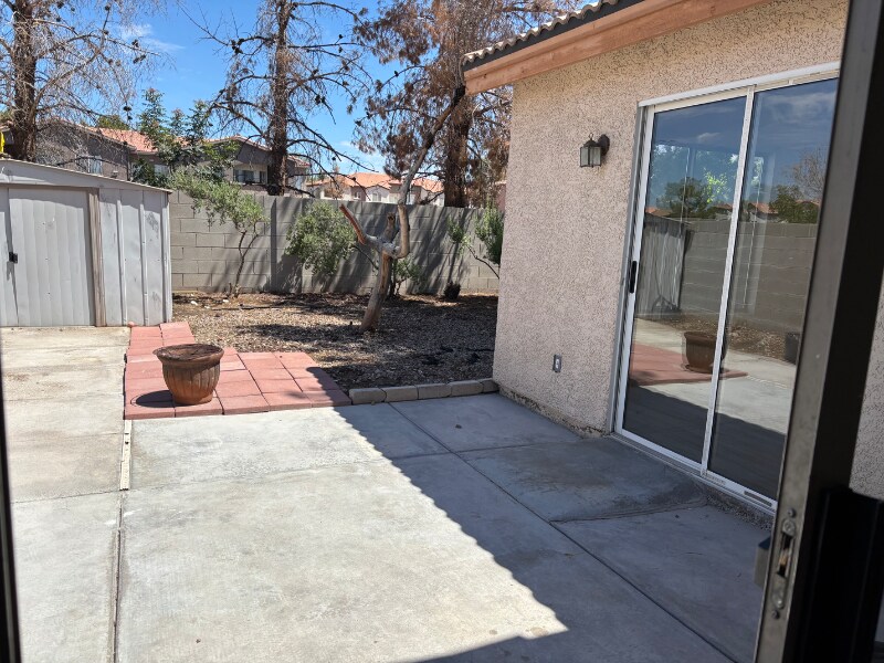 Building Photo - 5212 Del Rey Ave