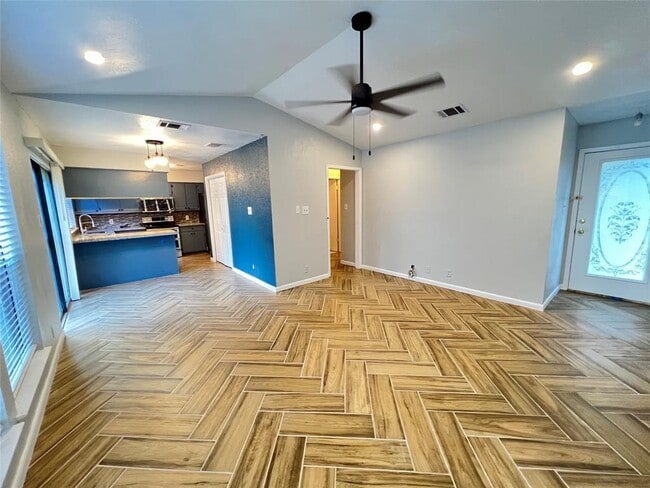 Primary Photo - 1419 Hyridge Cir
