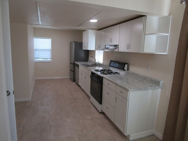 Building Photo - 4768-29L Sandmound Blvd