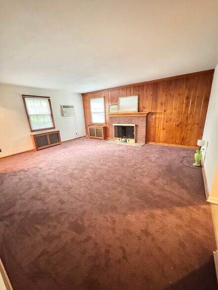 Building Photo - 94 4th St
