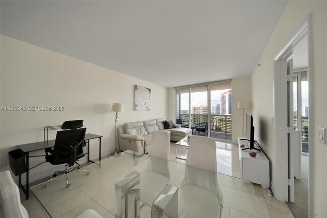 Building Photo - 1850 S Ocean Dr