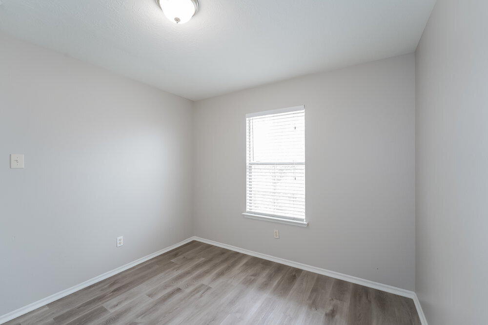 Building Photo - 8906 Belle Glen Dr