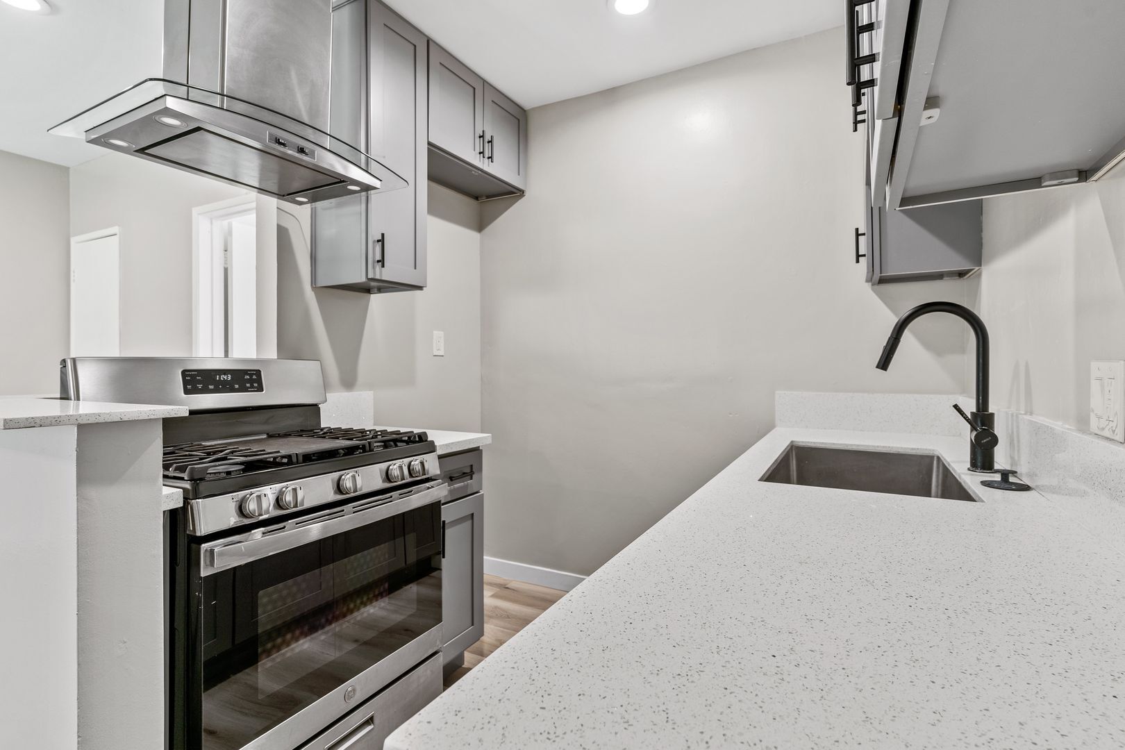 Building Photo - 1655 W Malvern Ave