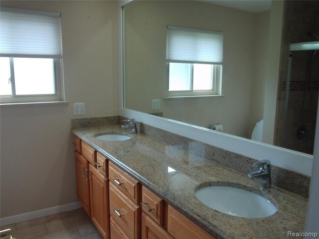 Building Photo - 41223 Sesame Dr