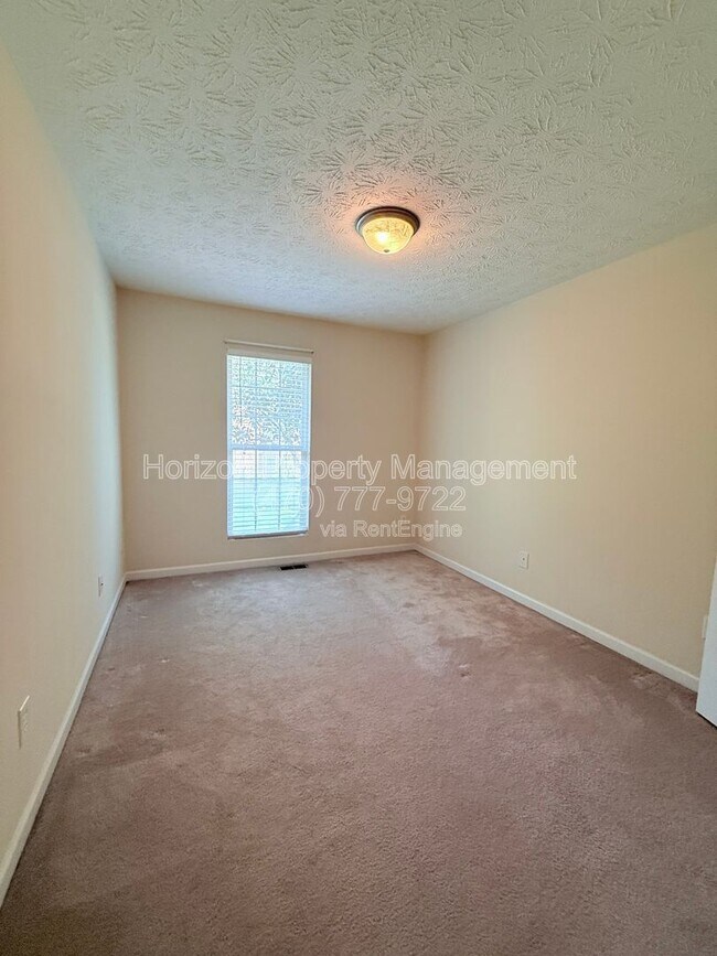 Building Photo - 2863 Creek Bottom Ct