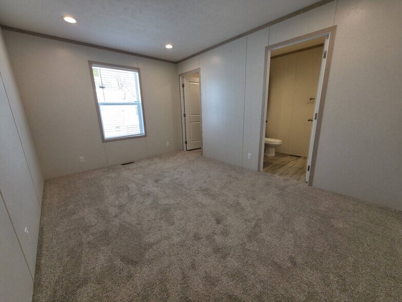 Building Photo - 3510 N 9th St