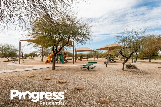 Building Photo - 2377 E San Manuel Rd