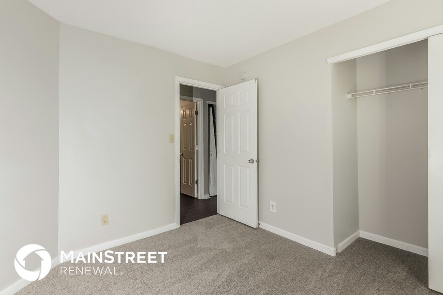 Building Photo - 3138 Salamonie Dr