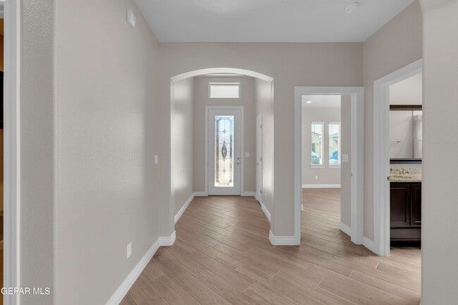 Building Photo - 1807 Dana Gray St