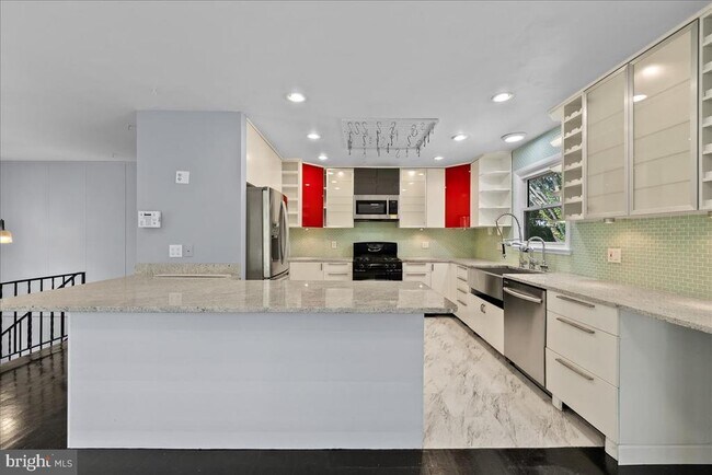 Building Photo - 5208 Kimanna Dr