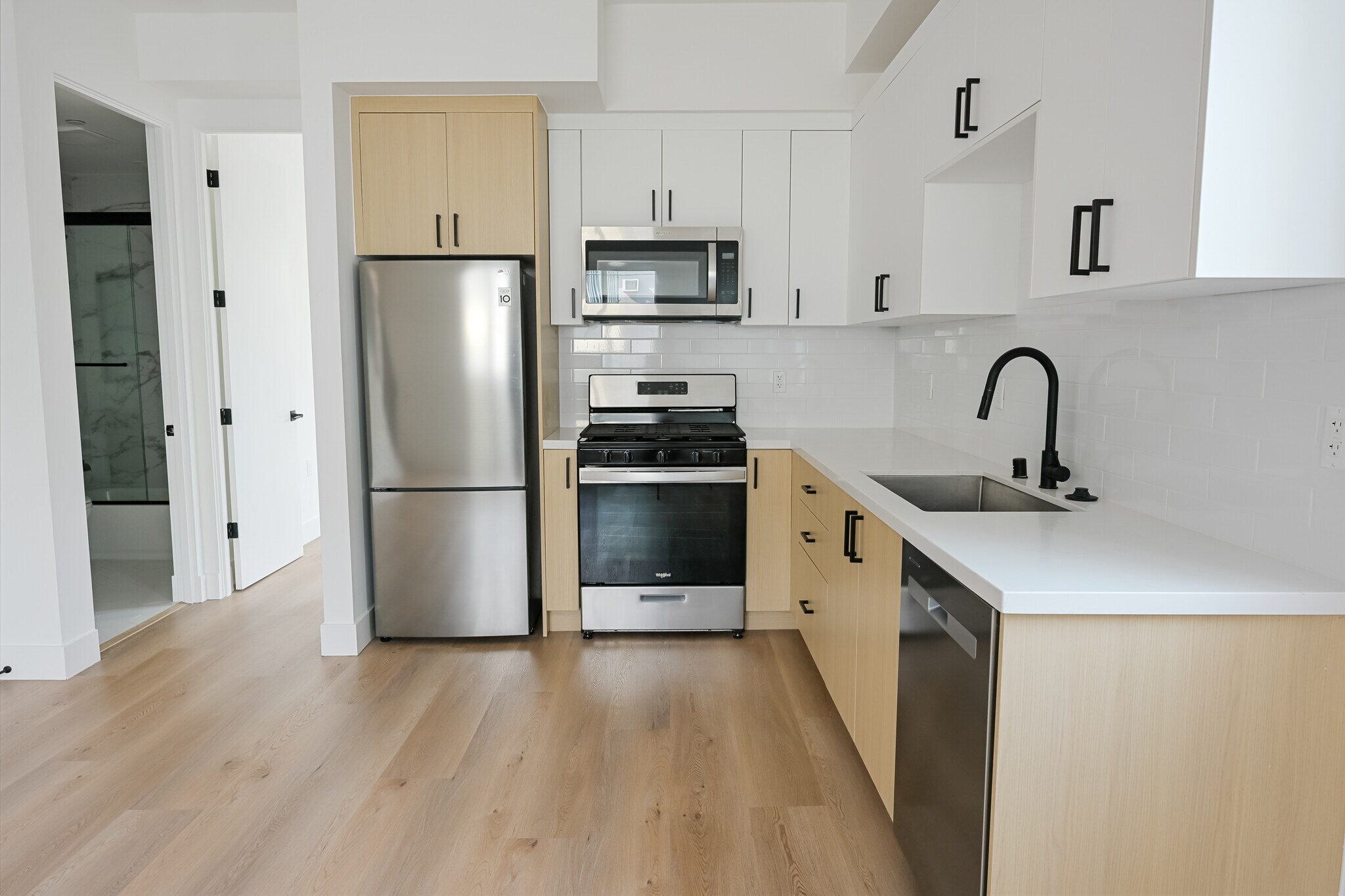 Building Photo - 11241 Morrison St