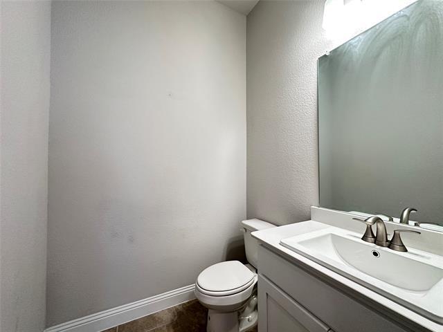 Building Photo - 2213 Palomino St