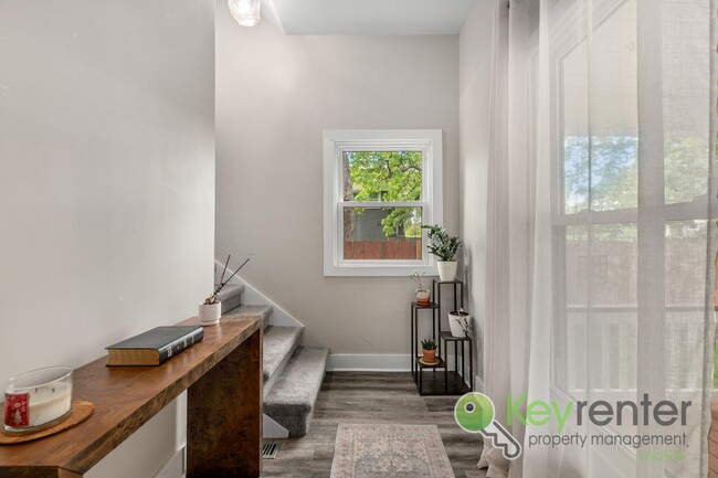 Building Photo - Delano District | Renovated 3 Bedroom 3 Ba...