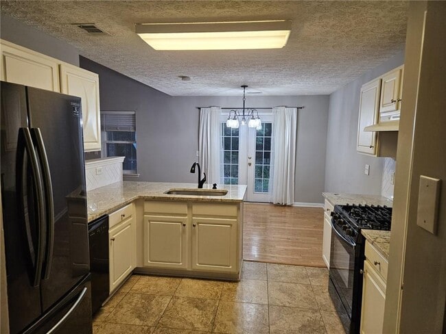 Building Photo - 237 Osmanthus Way