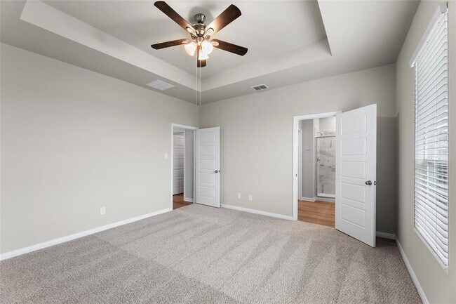 Building Photo - 185 Schrader Dr