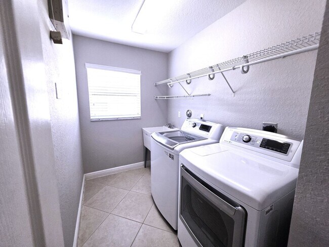 Building Photo - Vero Beach Rentals. Vero Beach Rent, LLC and Property Management Company