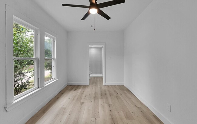 Building Photo - Newly Renovated 3 Bed, 3 Bath Home in Waco