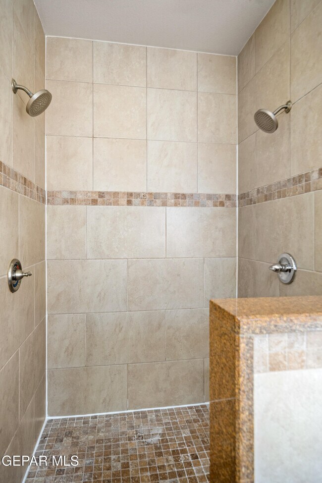 Building Photo - 14116 Rainbow Point Dr