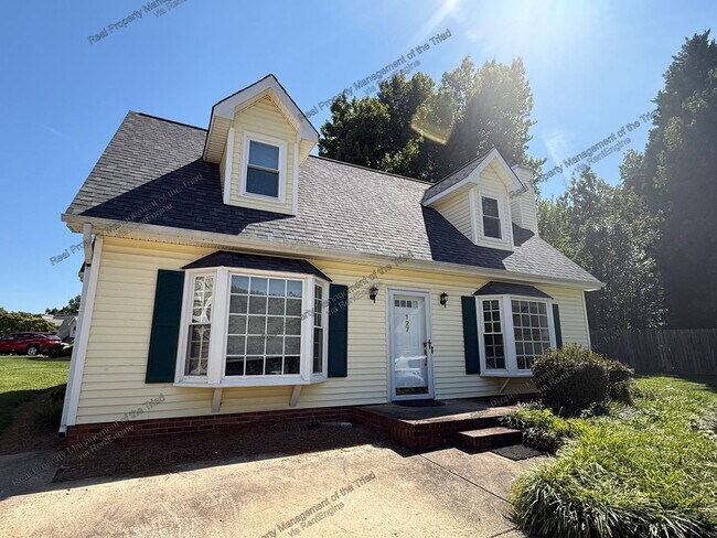 Building Photo - 127 Edgedale Ct
