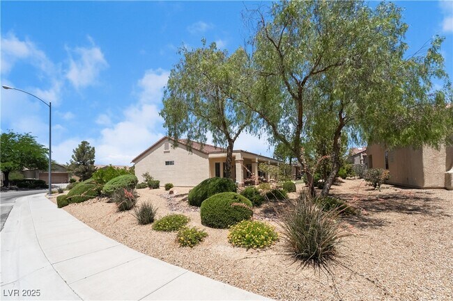 Building Photo - 3016 Friendship Hill Cir