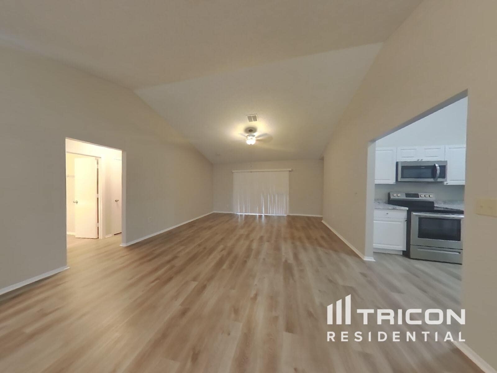 Building Photo - 714 49th St E