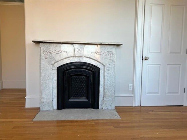 Building Photo - 52 Parkis Ave