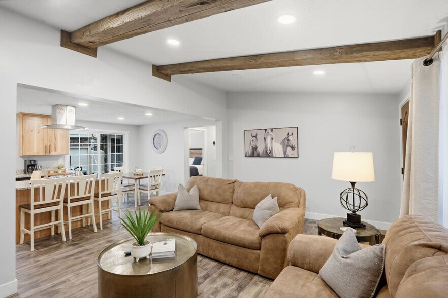 Building Photo - 3592 Bengal Blvd