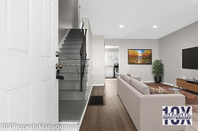 Building Photo - 3257 Cleveland Ave