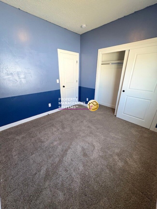 Building Photo - 4 Bedroom Eagle Mountain Home