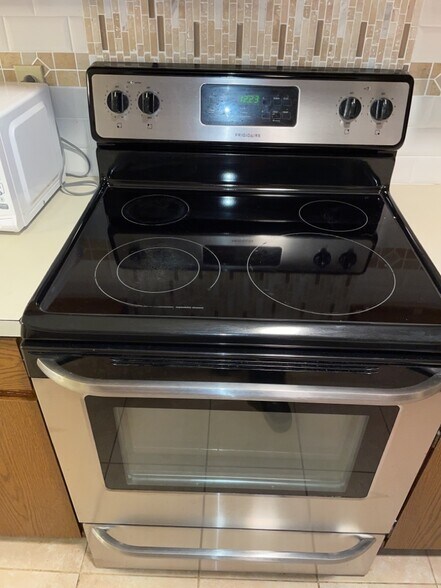 Building Photo - 5324 Pandoria Ave