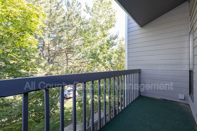 Building Photo - 5056 Buckingham Rd