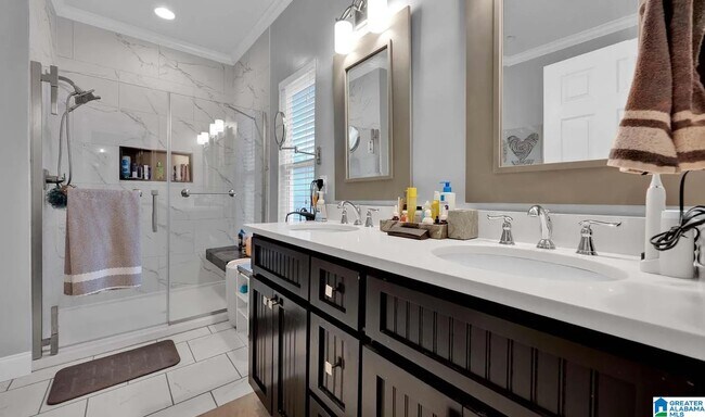 Building Photo - 5270 Cottage Ln