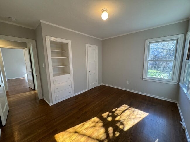 Building Photo - 1128 Clark Way