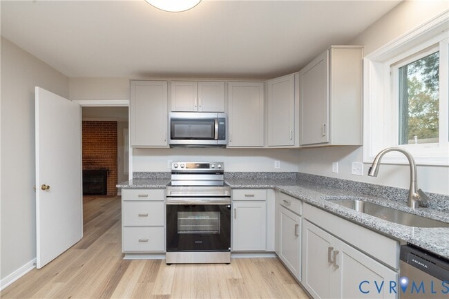 Building Photo - 609 Willomett Ave