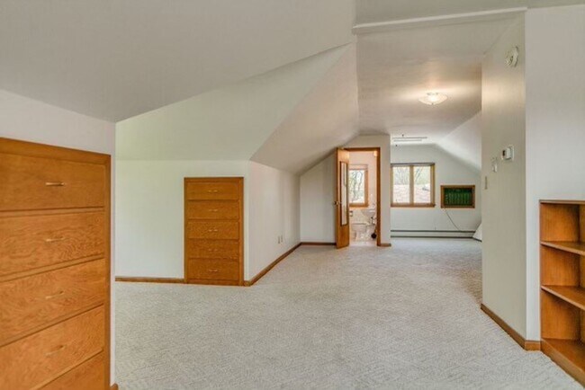 Building Photo - 821 N 15th St