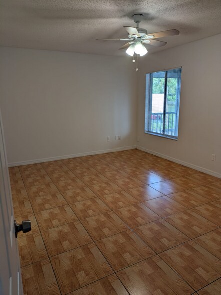 Building Photo - 4369 White Pine Ave